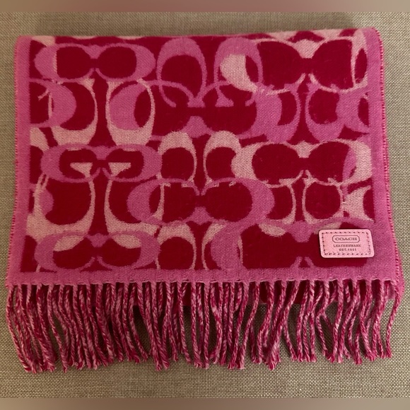 Coach Accessories - Coach Valentine’s Day merino wool and cashmere scarf